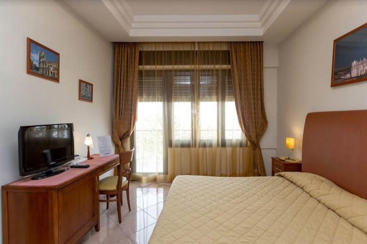 Ranch Palace Hotel Naples Luaran gambar