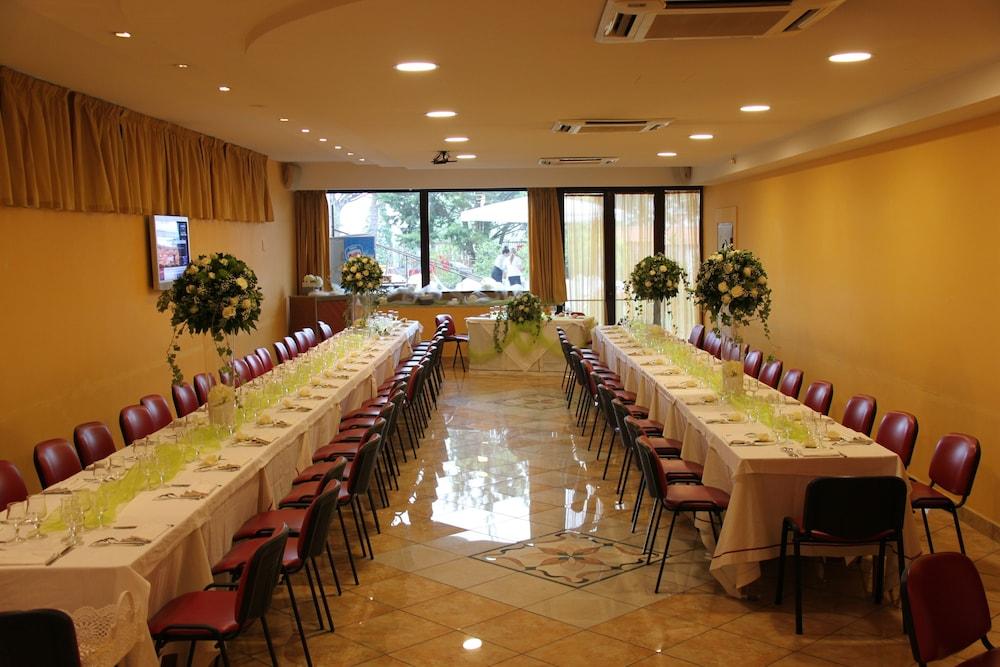 Ranch Palace Hotel Naples Luaran gambar