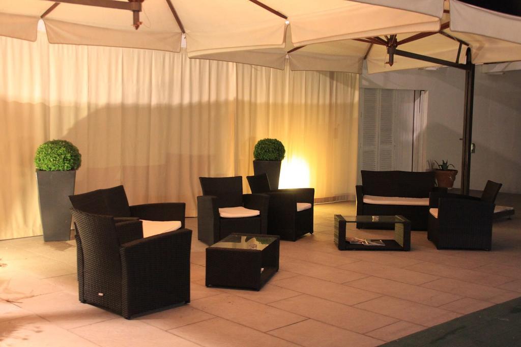 Ranch Palace Hotel Naples Luaran gambar