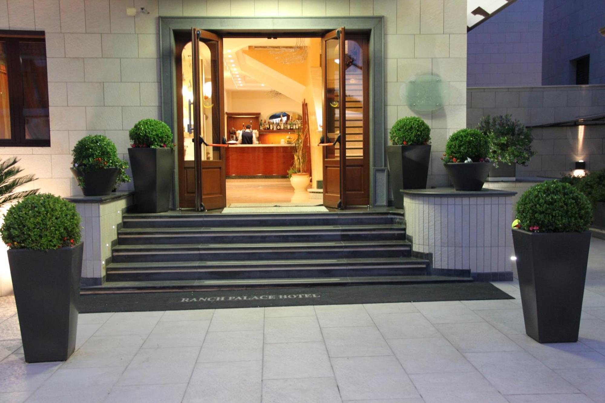 Ranch Palace Hotel Naples Luaran gambar