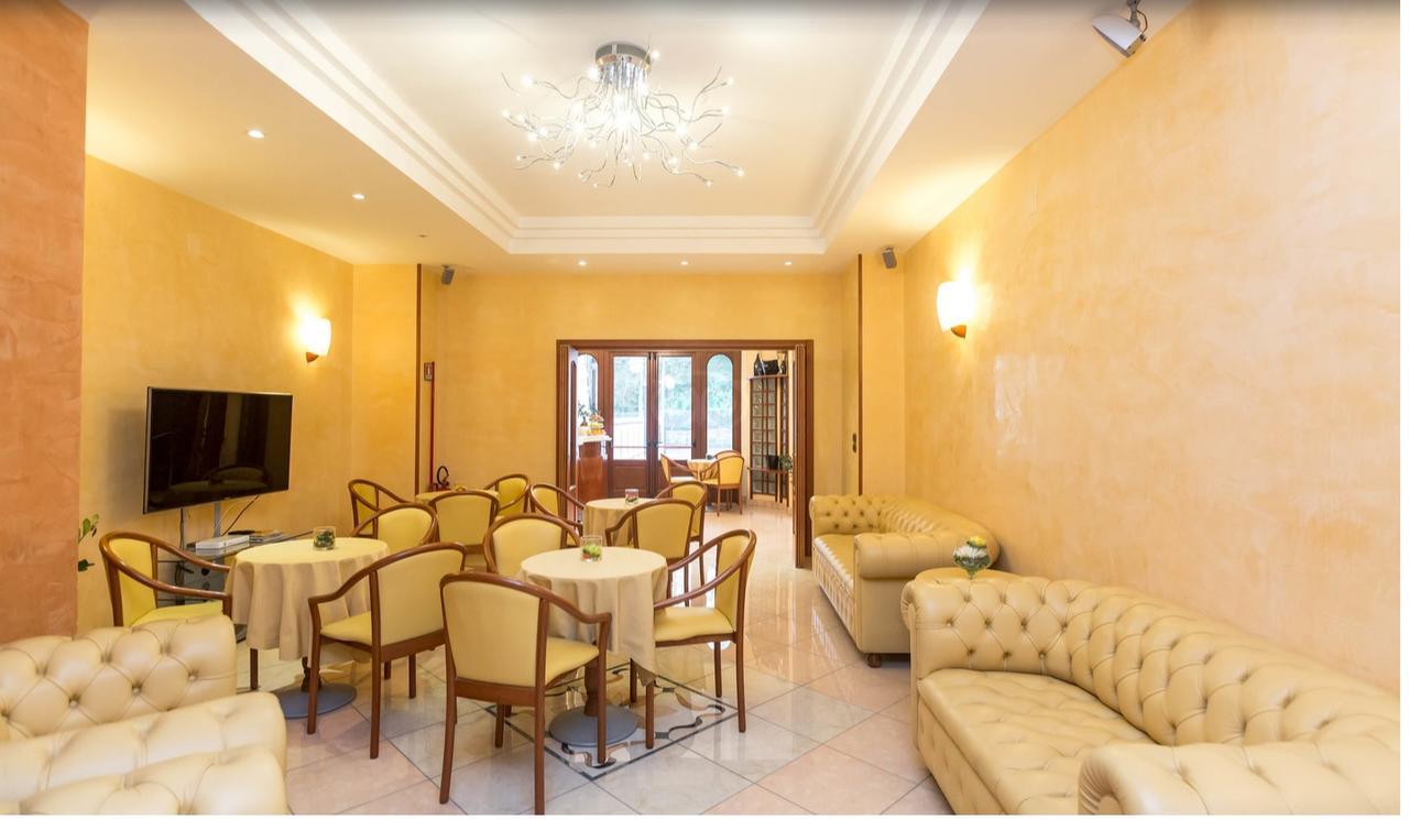 Ranch Palace Hotel Naples Luaran gambar